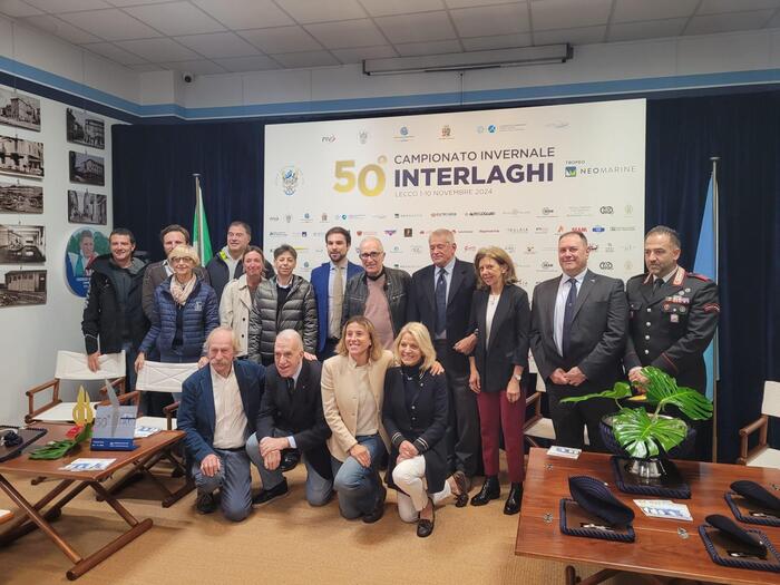 Festa della vela: il Campionato Invernale Interlaghi Trofeo Neomarine compie 50 anni nel Golfo di Lecco