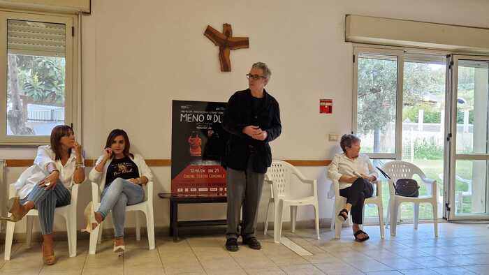 Francesco Colella In Scena Al