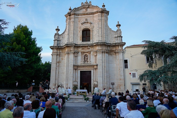 Furto nella sacrestia di Ruvo di Puglia: Don Ignazio racconta la triste realtà