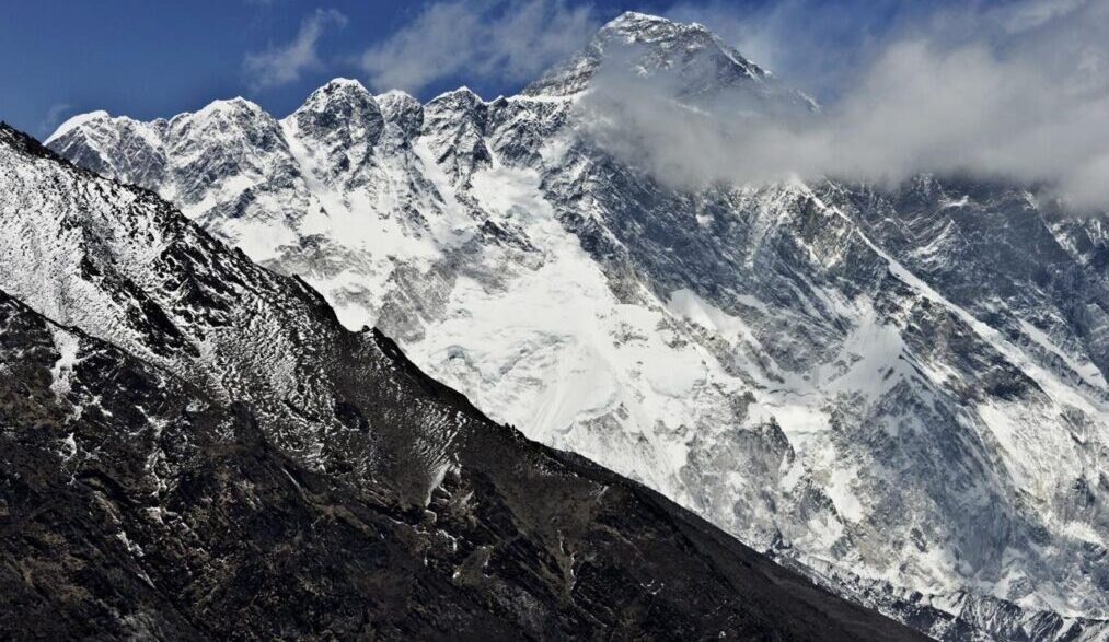 Il Monte Everest La Vetta Piu