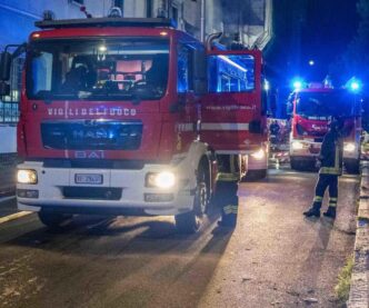 Incendio in serata a Napoli i