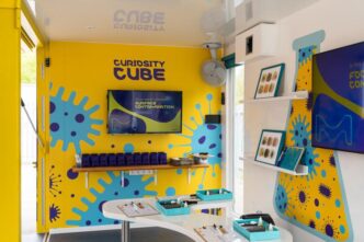 Merck Lancia Il Curiosity Cube