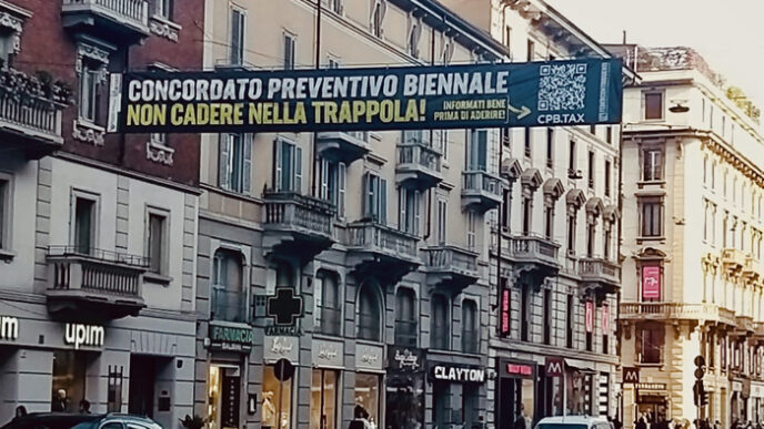 Milano3A Striscioni E Riflessio