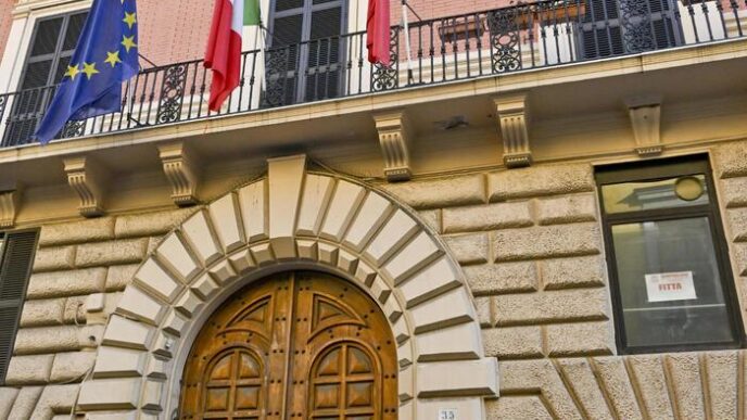 Napoli Approva Il Documento Un