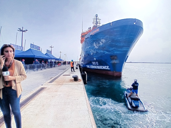 Nave con 41 migranti attracca a Salerno: focus su minori e assistenza sanitaria