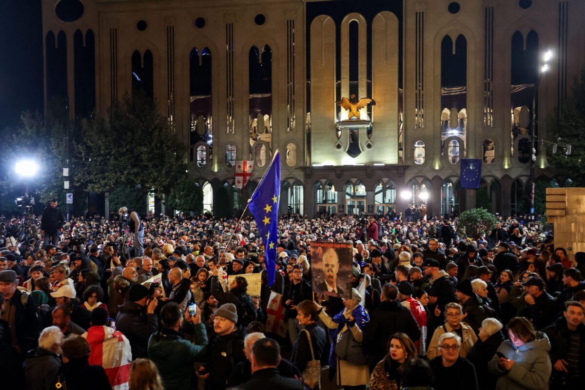 Nuove ombre sulle elezioni in Georgia: manifesta insoddisfazione dopo la denuncia di brogli