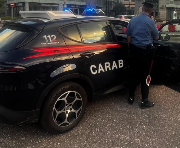 Omicidio a Napoli: un 43enne ucciso nel pomeriggio con colpi d’arma da fuoco