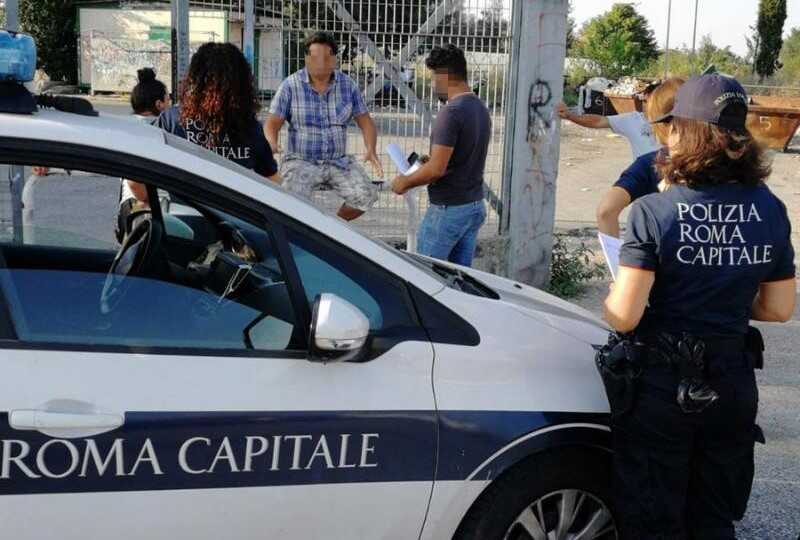 Polizia Locale Di Roma In Azio