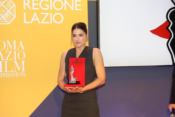 Riconoscimenti alle donne nel cinema: il Women in Cinema Award celebra il talento e l’impegno sociale