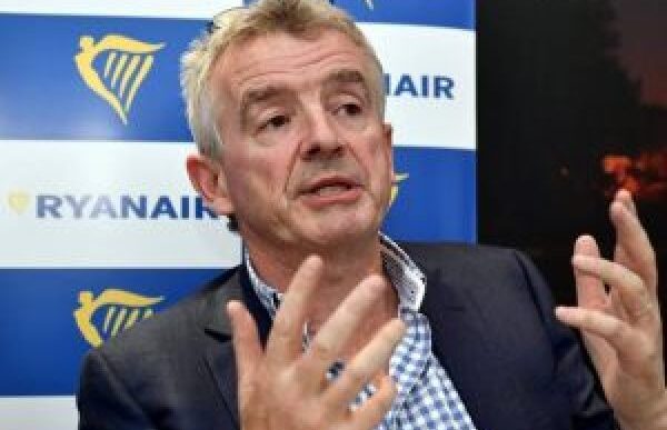 Ryanair rivede le stime di cre