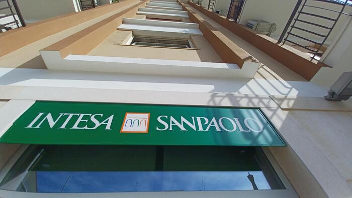 Scandalo In Intesa Sanpaolo3A I