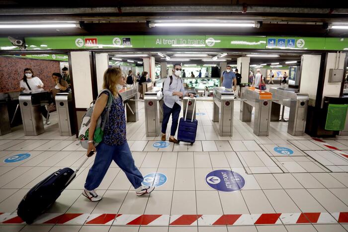 Sciopero dei mezzi pubblici a Milano: disagi per i cittadini e richieste sindacali