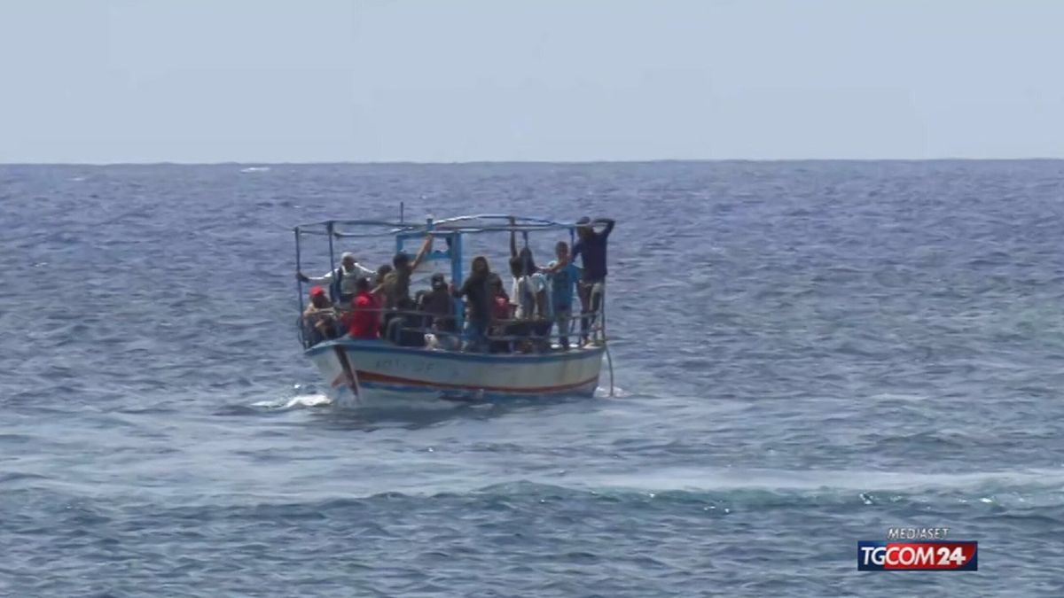 Strage di migranti nel Mediterraneo: il rapporto della Guardia Costiera sui salvataggi del 2024