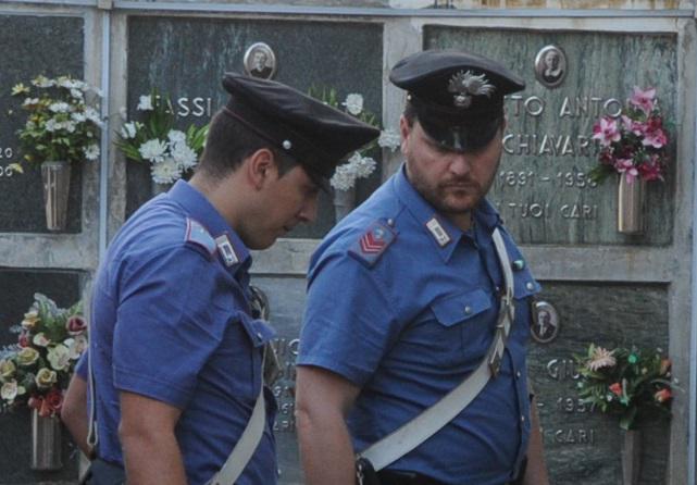 Tragedia a Chieti: pensionata trovata morta nel cimitero con una busta di plastica in testa