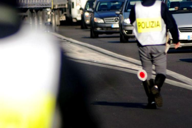 Tre giovani spagnoli arrestati in Italia dopo un omicidio in Spagna: l’episodio shock