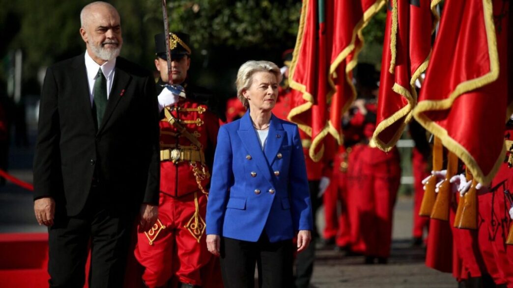 Ursula Von Der Leyen In Visita