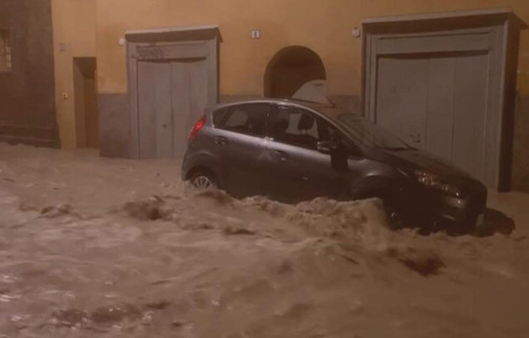 Allerta alluvioni in Emilia Romagna: l’esondazione dei fiumi si propaga da Bologna a Piacenza