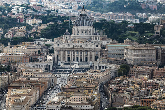 Accoglienza per i pellegrini a San Pietro: il servizio di volontariato della Romea Strata