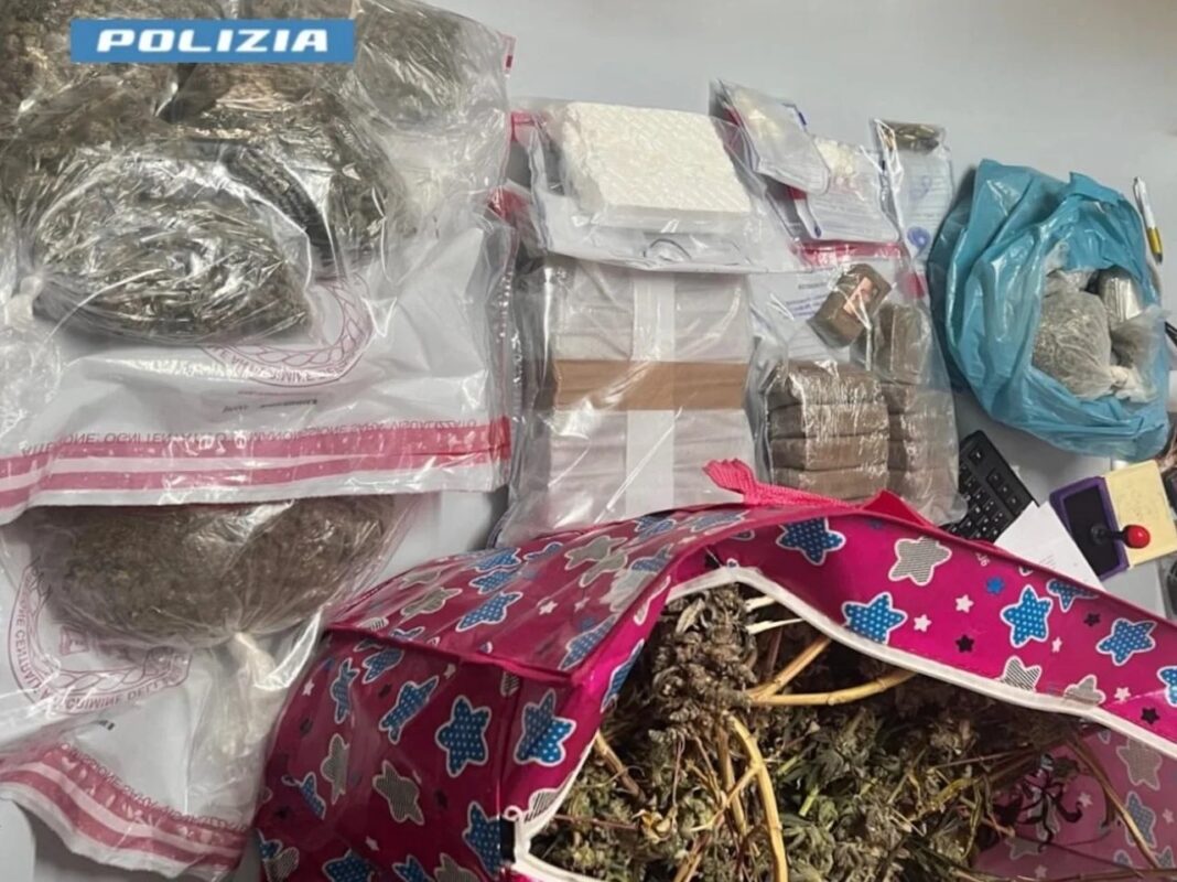 Arrestato a Napoli un uomo con un laboratorio clandestino per la produzione di droga