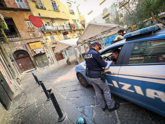 Aumenti preoccupanti nei reati contro minori: il rapporto della Polizia su abusi e maltrattamenti