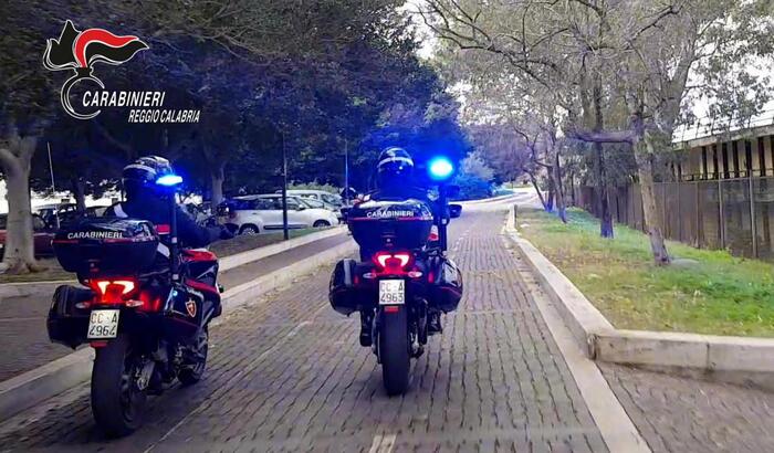 Blitz contro il furto d’auto: sei arresti a Reggio Calabria per un’organizzazione criminale