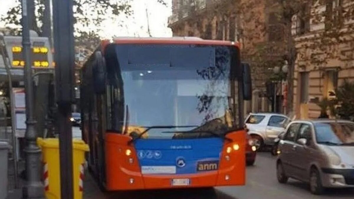 Cambiamenti nel trasporto pubblico a Napoli: la linea C38 sostituita dalla nuova linea C42