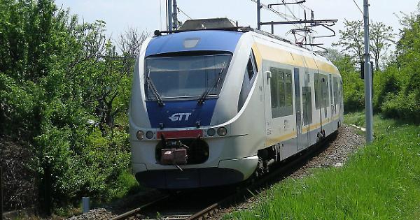 Caos sui treni: una passeggera in crisi blocca la linea Canavesana per oltre venti minuti