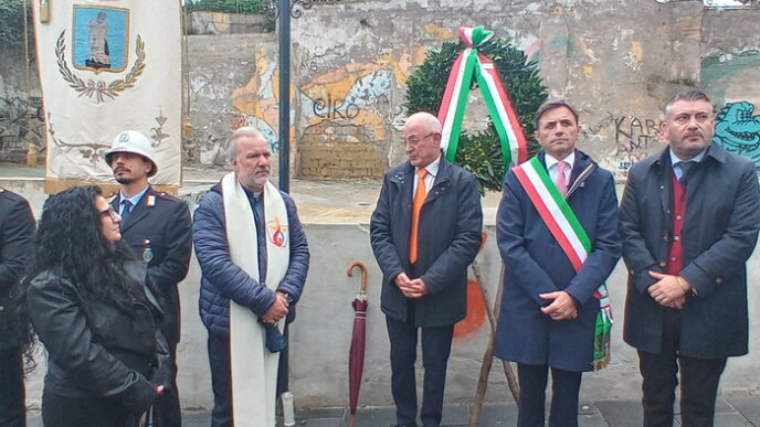 Cerimonia A Ercolano Per Ricor