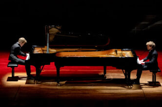 Concerto di pianoforti a Napol