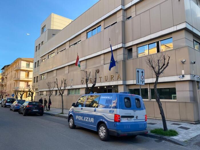 Cosenza: divieto di avvicinamento per un trentenne accusato di stalking nei confronti dell’ex