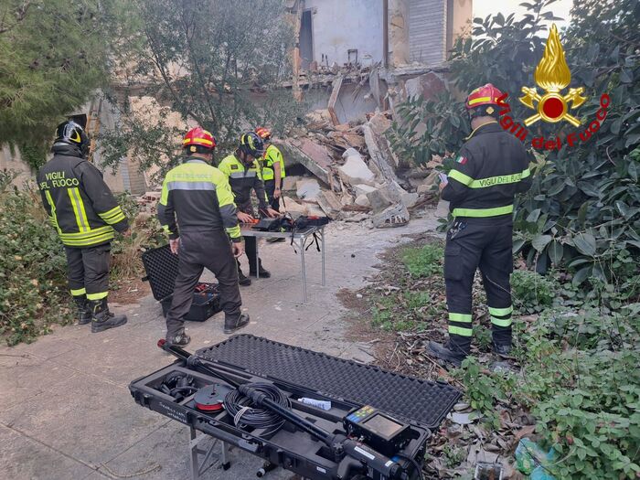 Crollo di un edificio a Carini