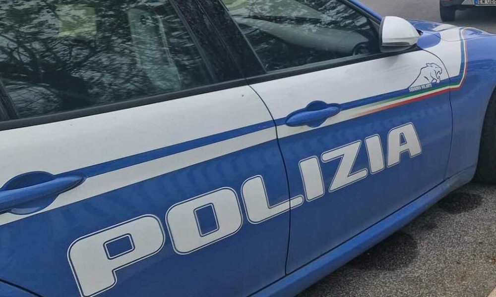 Esplosione Di Una Bomba Carta