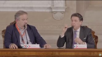 Giuseppe Conte invita ai negoz