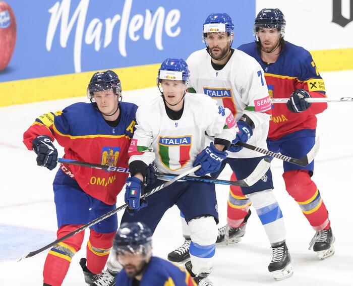 Gli Azzurri dell’hockey su ghiaccio conquistano il Tamás Sárközy Memorial Tournament per la terza volta