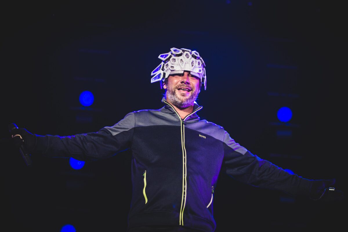 I Jamiroquai annunciano il ritorno con una grande tournée europea nel 2025