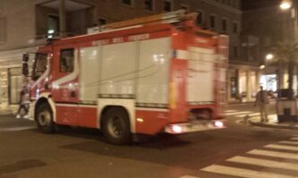 Incendio Distrugge Furgone Di