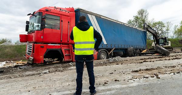 Incidente grave paralizza traf