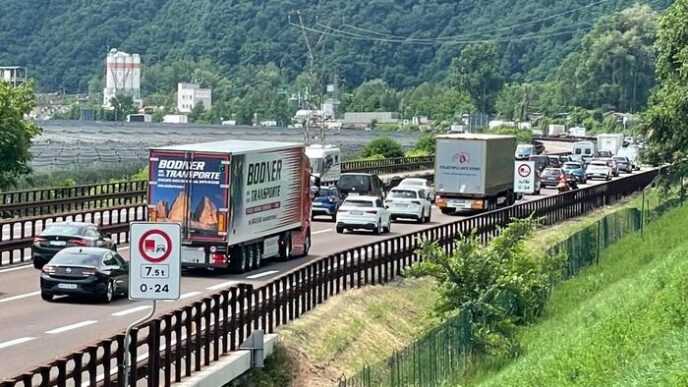 Incidente lungo l27autostrada d