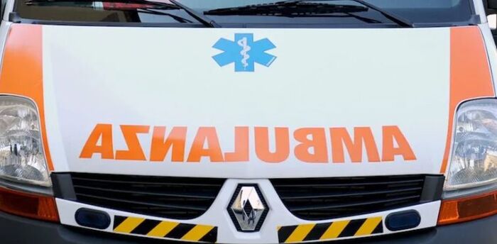 Incidente stradale a L’Aquila: donna di 67 anni si accascia e muore dopo un tamponamento