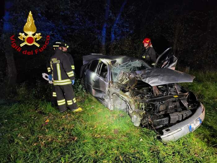 Incidente stradale a Montereale Valcellina: due persone ricoverate senza gravi conseguenze