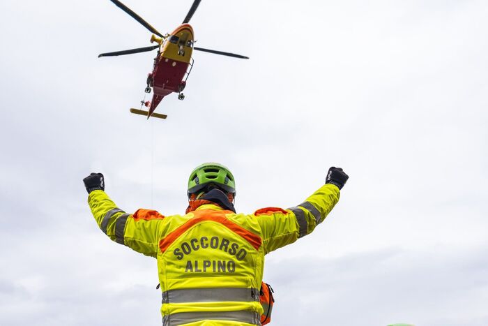 Infortunio in moto nelle colline di Amandola: soccorsi tempestivi per un cinquantunenne