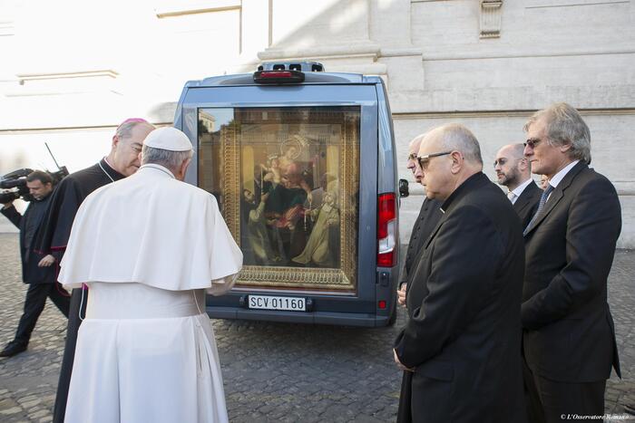 La preghiera del Rosario: un invito alla pace e alla fraternità, secondo Papa Francesco