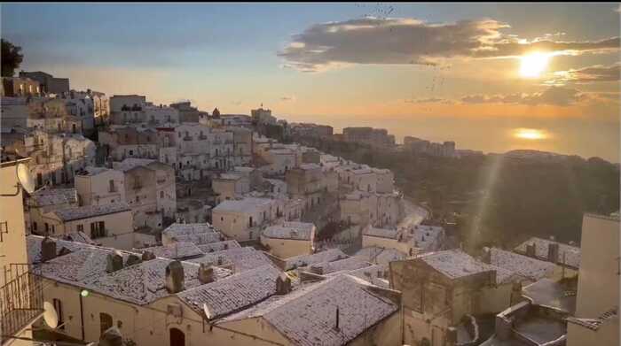 Maltempo e temperature giù: neve e grandine in Puglia