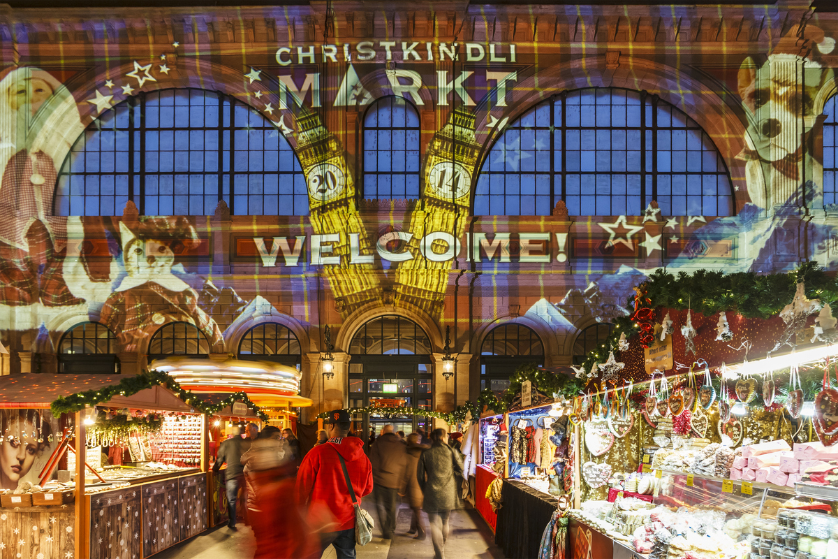 Mercatini di Natale a Zurigo: un’esperienza magica nella stazione centrale