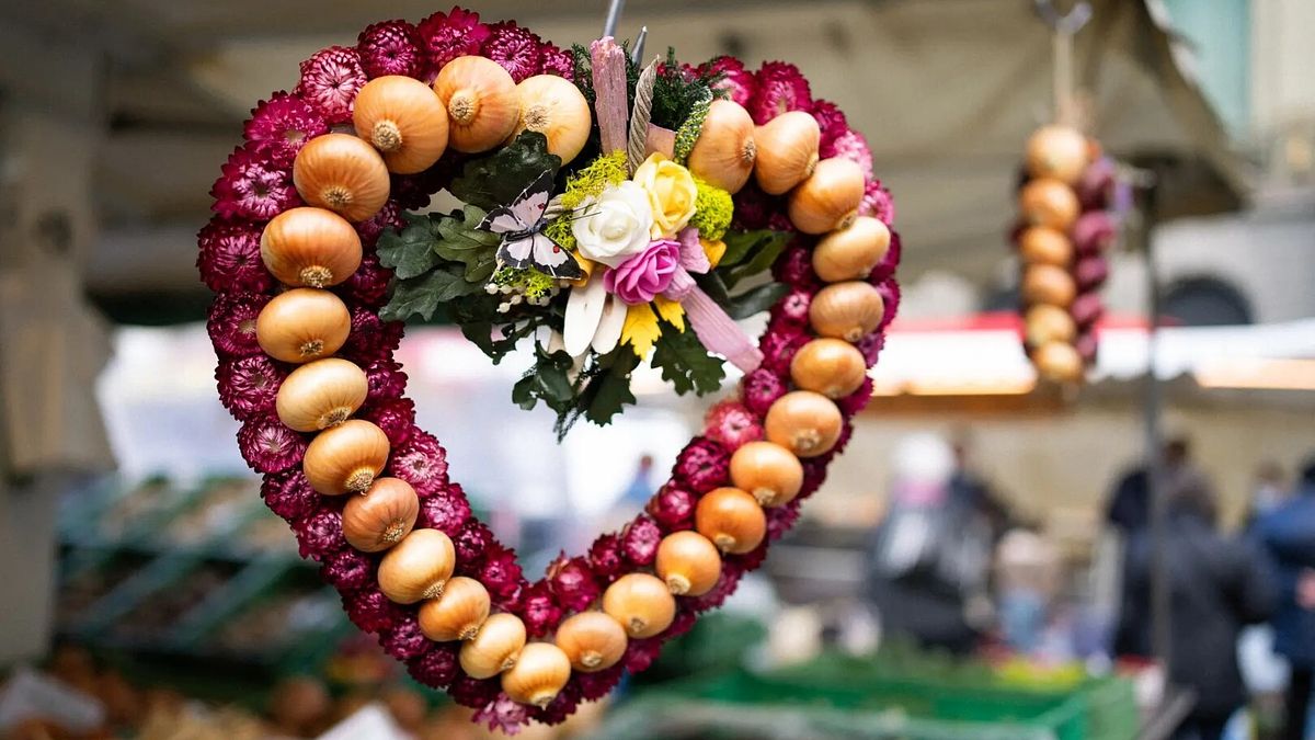 Mercato delle cipolle a Berna: una tradizione storica che coinvolge tutta la Svizzera