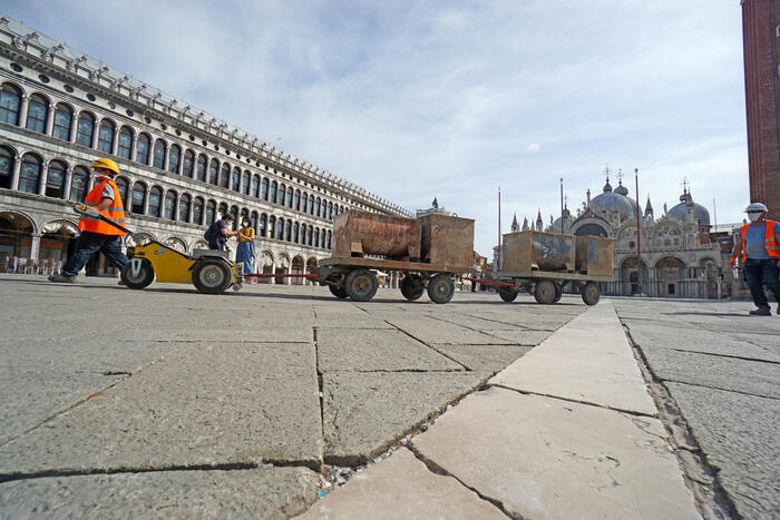 Nuova scoperta archeologica a Venezia: resta di una torre medievale nel cuore di San Marco