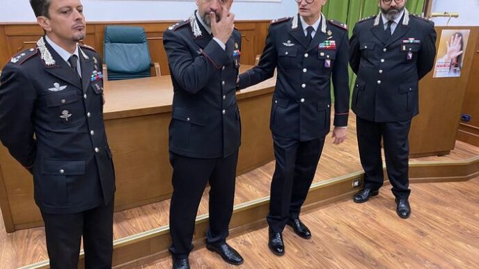 Nuovo Comandante Dei Carabinie