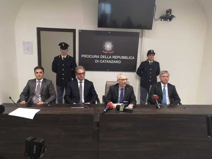 Operazione “Grecale”: 46 Misure Cautelari e Rivelazioni Sconcertanti sul Traffico di Droga a Crotone