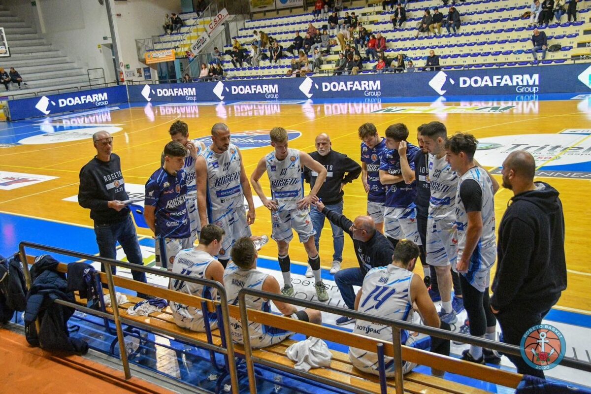 Pallacanestro: La Braderm si Arrende in Overtime contro Senigallia dopo una Partita Intensa