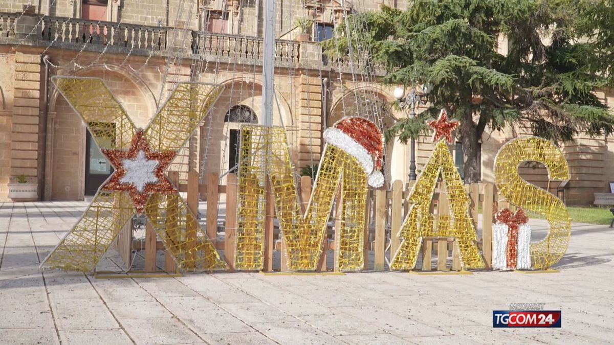 Polemiche e tradizioni: le luminarie natalizie di Presicce Acquarica tra equivoci e accuse